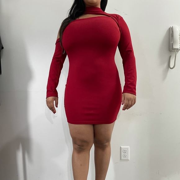 Sexy red dress - Picture 3 of 9